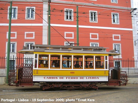 Museum tram
              444